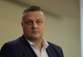 „NAGLO PROBUĐENA EFIKASNOST“ Federalni ministar Vojin Mijatović tvrdi da je proces protiv njega politički motivisan