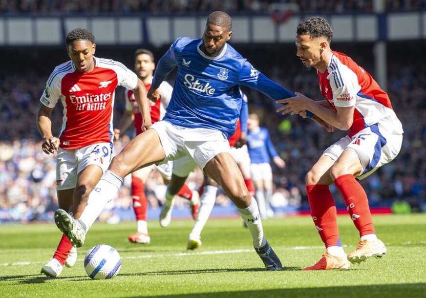 Everton Arsenal