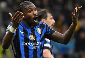 (VIDEO) ŠOK U KATALONIJI Inter golčinom Tirama poveo protiv Barselone
