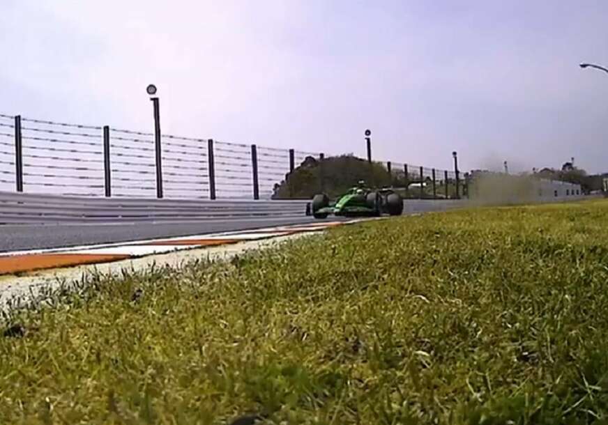 Vozaču Formule 1 pukla guma