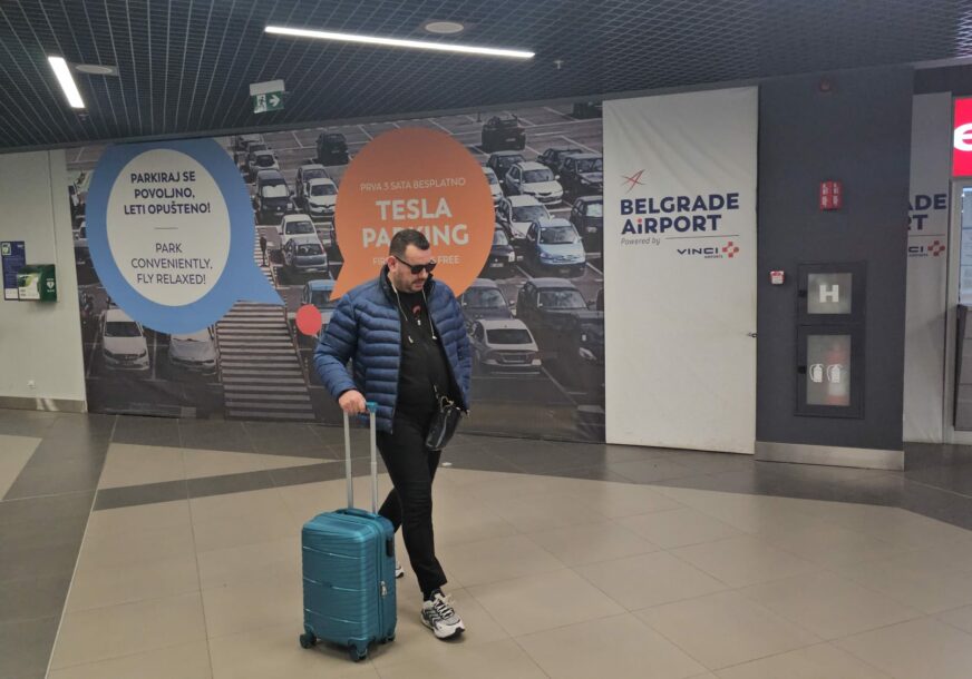 (FOTO) OVO BI MALO KO PRIZNAO Pjevač progovorio o neprijatnosti koju je doživio na sopstvenom nastupu