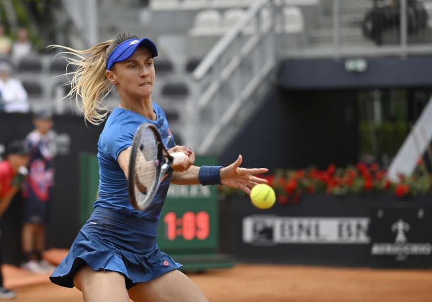 Lesija Curenko