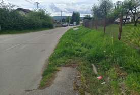(FOTO) "Ne živi se samo oko Gradske uprave" Blago onima koji su u strogom centru Banjaluke, jer malo dalje ima i OGROMNIH RUPA I VISOKE TRAVE