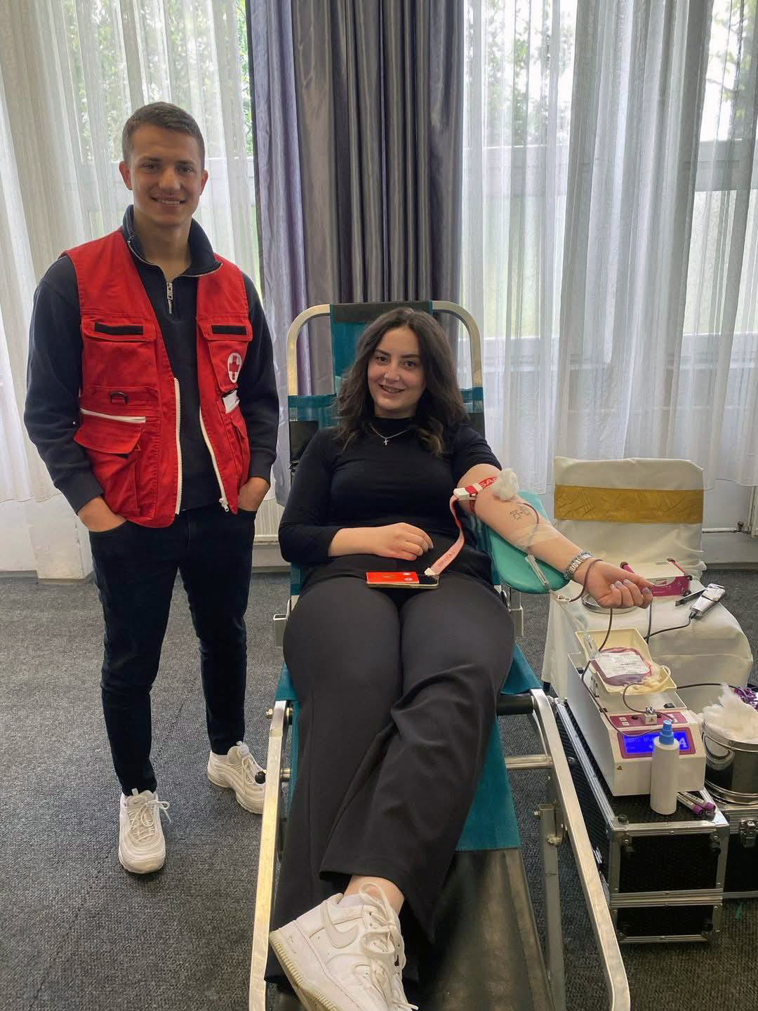 maturanti darivali krv u kotor varošu