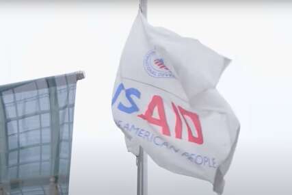 USAID zastava