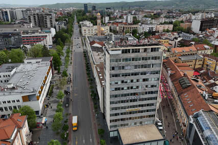 (FOTO) "Za Urbanistički plan, a ne za klan" Sređivanje graditeljskog HAOSA u Banjaluci kao GOZBA prije štrajka glađu