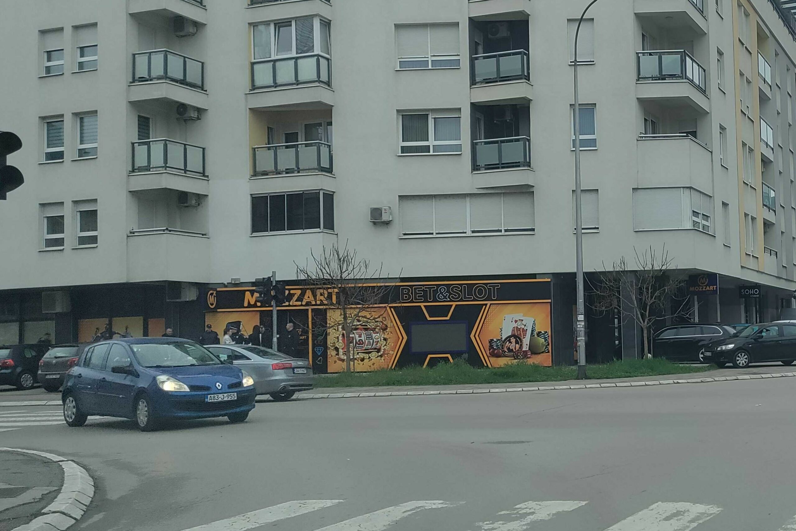 Detalji pljačke u Banjoj Luci: Razbojnik nosio masku i pasjer, radnica bila sama
