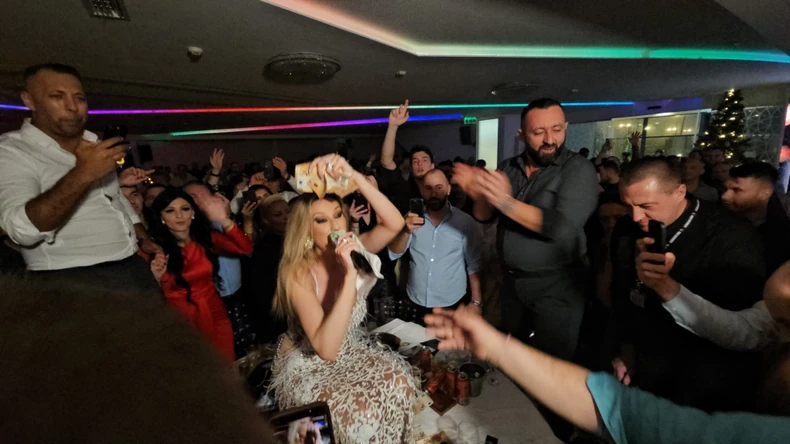 rada manojlović pjeva