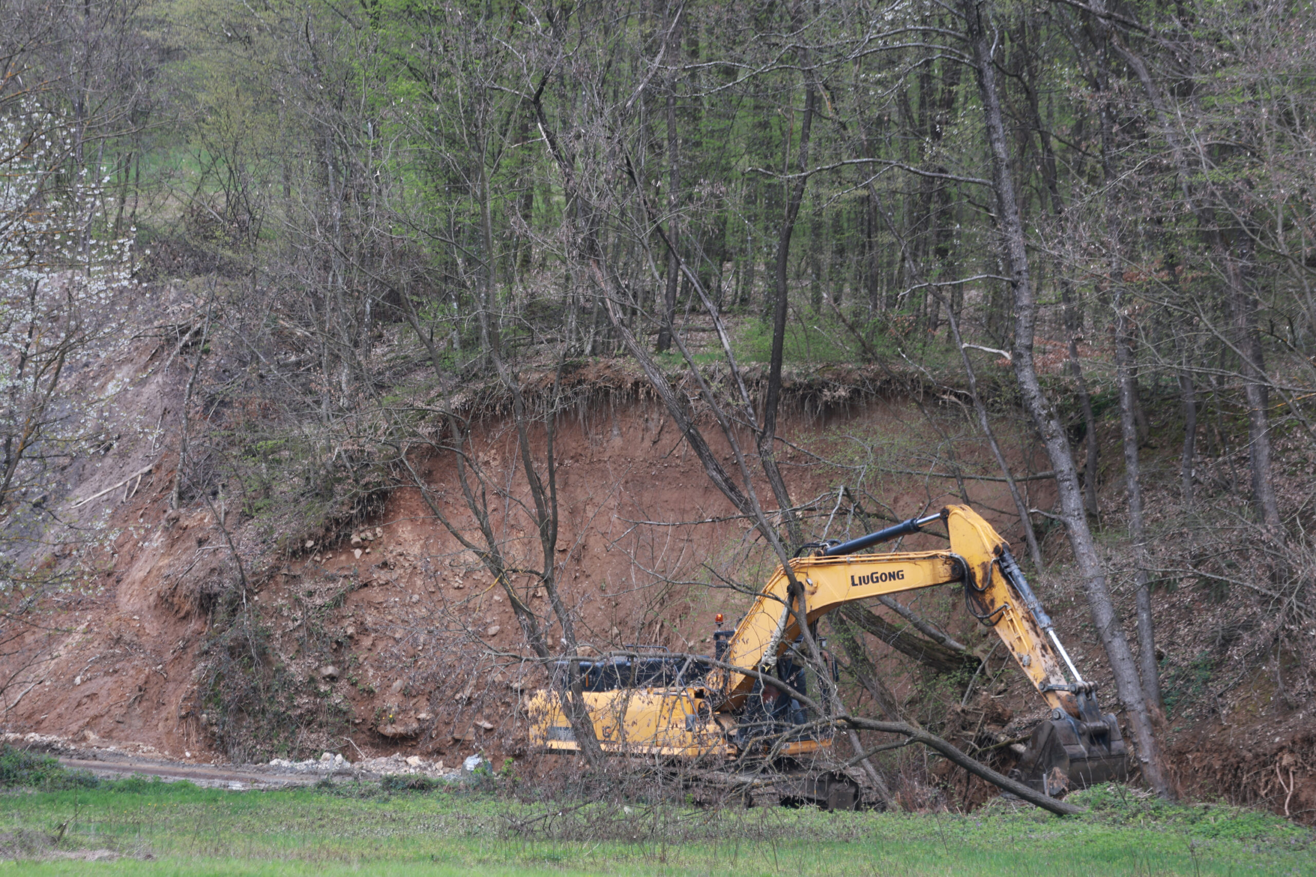 Ekološka katastrofa u bh. gradu: Iskopao ugalj i uzeo novac, mještanima ostavio klizišta