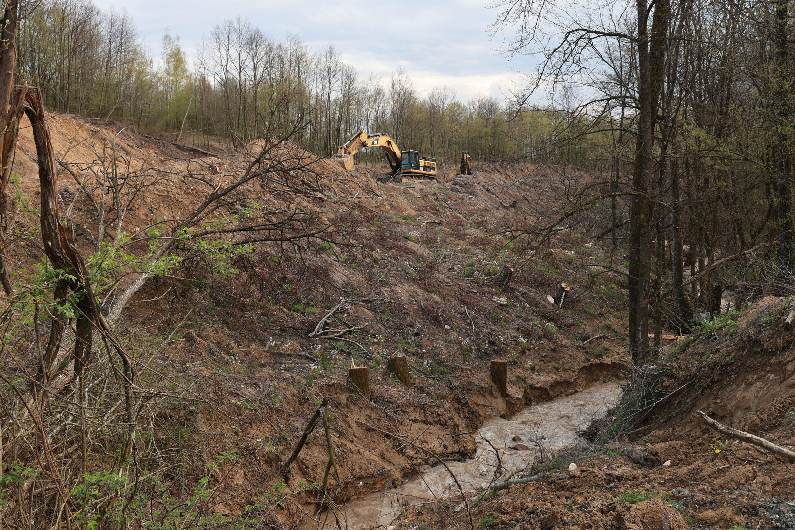Ekološka katastrofa u bh. gradu: Iskopao ugalj i uzeo novac, mještanima ostavio klizišta