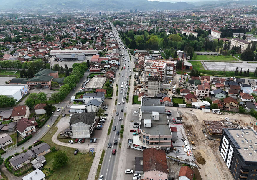 stara cesta naselje lazarevo , ulica branka popovica 