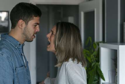 Da li vaš partner vara: Ovaj dio tijela otkriva istinu, OBRATITE PAŽNJU