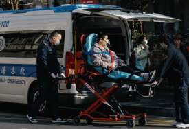 (FOTO) Drama u Kini: Prevrnula se 2 turistička broda, na desetine mrtvih