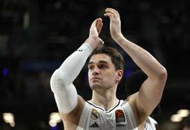 "Ne volim to" Scenario se ponavlja, Hezonja NIJE POZDRAVIO nijednog igrača Olimpijakosa, košarkaš otkrio razlog