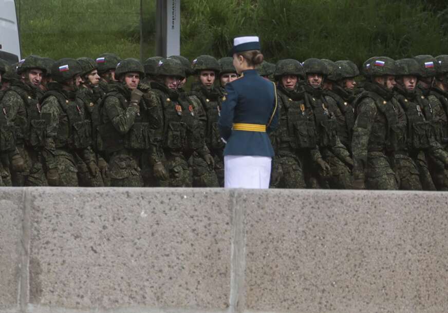 (FOTO) SVE JE SPREMNO ZA 9. MAJ Ovako izgledala generalna proba vojne parade u Moskvi