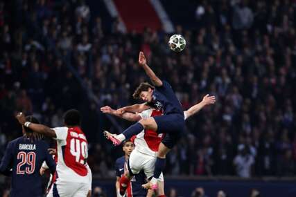 (VIDEO) Imali su slobodan udarac: Pao prvi gol na meču PSŽ - Arsenal, maestralni Ruiz loptu poslao PRAVO U MREŽU