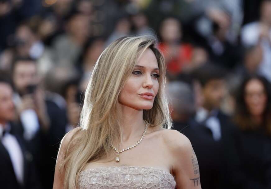 Anđelina Džoli 