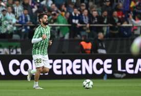 (VIDEO) ŠOK U VROCLAVU Betis poveo protiv Čelsija golom Ezalzulija