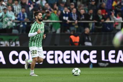 (VIDEO) ŠOK U VROCLAVU Betis poveo protiv Čelsija golom Ezalzulija