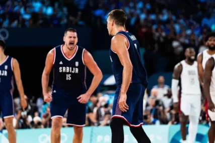 Bogdan Bogdanović i Nikola Jokić 