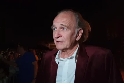 Zaboravi tekst na sceni, A PUBLIKA NI NE PRIMIJETI: Svetozar Cvetković iskreno o pripremama i susretu sa legendarnim Vuisićem