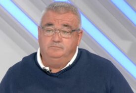 (VIDEO) Šokantna Ispovijest Muriza Memića, oca ubijenog mladića Dženana "SVJEDOK TRAŽIO NAGRADU 100.000 EVRA, zato prodajem kuću”