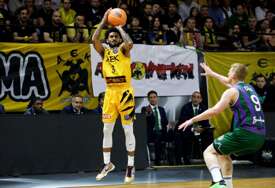 Unikaha "ohladila" Atinu: Savladali AEK, pa sad idu U FINALE