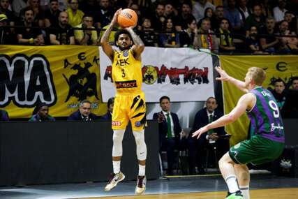 Unikaha "ohladila" Atinu: Savladali AEK, pa sad idu U FINALE