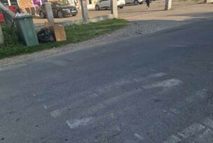 Opasan put kod osnovne škole u Adi