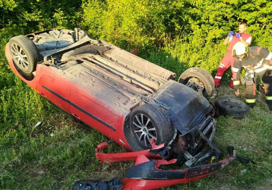 Automobil na krovu, Banjaluka