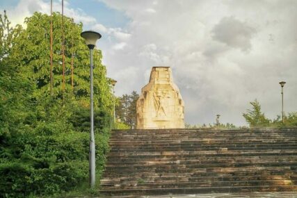 (FOTO) Sunce obasjalo grad: Pogledajte prelijepi prizor s Banj brda nakon pljuska