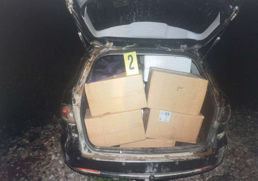 (FOTO) Tržišna vrijednost prelazi 40.000 KM: Granična policija u Bijeljini zaplijenila 12.420 kutija različitih vrsta cigareta