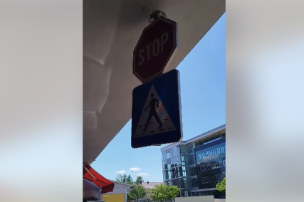 UKLONJENA OPASNOST „Divlji“ saobraćajni znak sklonjen iz centra grada