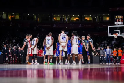 Tužan početak meča: Crvena zvezda i Igokea se oprostili od Dragana Labovića