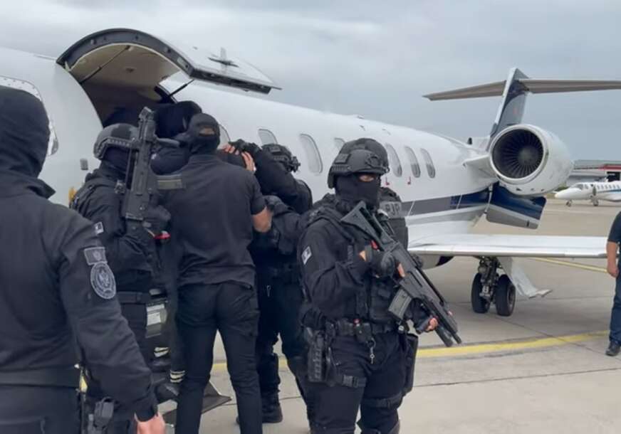 (VIDEO) STIGLI U PODGORICU Zvicerovi saradnici Delić i Keković izručeni Crnoj Gori