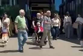 (VIDEO) DRAMA U TRŽNOM CENTRU U BANJALUCI Svi posjetioci i radnici morali da napuste objekat