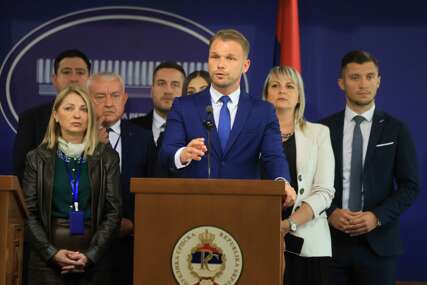 (FOTO) Stanivuković odlučio da premosti “političke razlike”: PDP će podržati veto Cvijanovićeve u NSRS