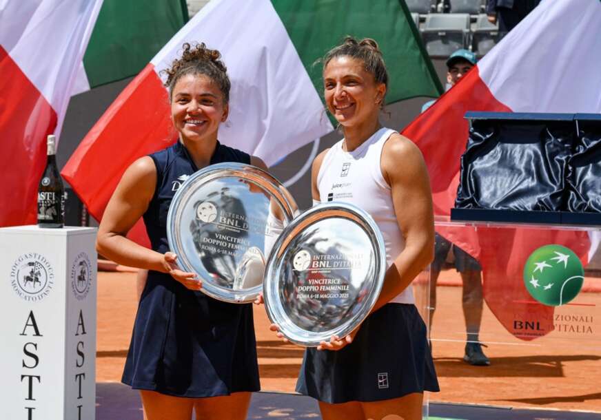 Džasmin Paolini i Sara Erani
