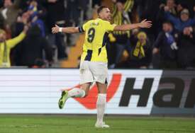 Stigle 2 ponude: Edin Džeko u subotu igra posljednju utakmicu za Fenerbahče