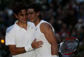 (VIDEO) Najčudniji teniski meč: Ono što su uradili Nadal i Federer nikad više se nije ponovilo