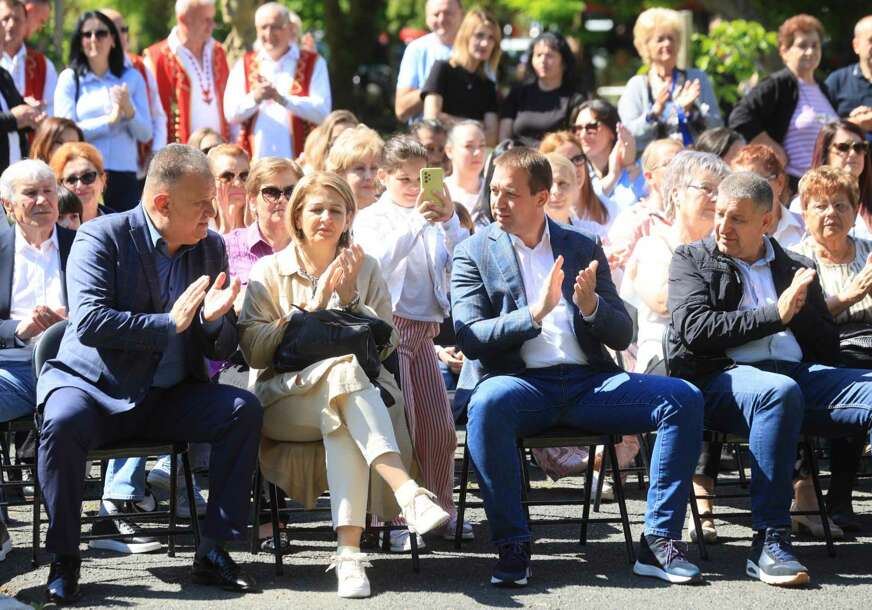 FOTO: USTUPLJENA FOTOGRAFIJA