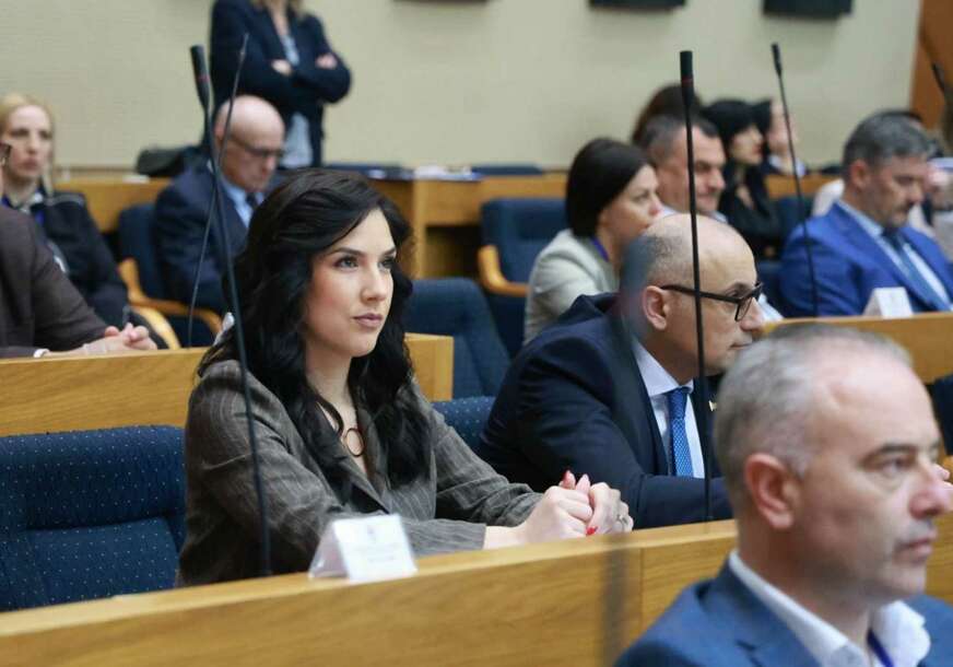 NAGRADE ZA NAJUSPJEŠNIJE Poslanik Bobana Ćibić izrazila divljenje i zahvalnost učesnicima konkursa