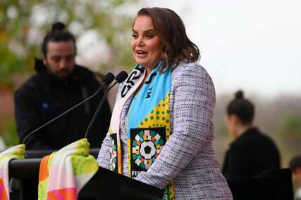 (FOTO) POTRESNA PORUKA Jelena Dokić se čituljom oprostila od oca zajedno sa bratom