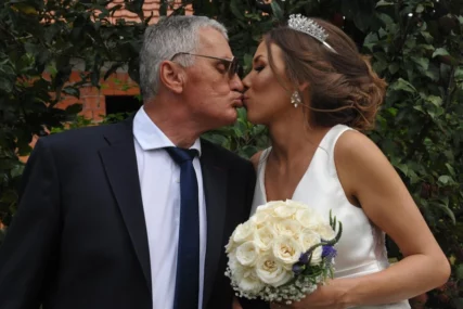 (FOTO) MILIJANA (27) U LOVU NA PENZIONERE Ljubila Milojka (80), a sad grli vremešnog Mitra, a Miloš (66) joj kupio auto