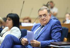 POSEBNO ZAHVALAN STANIVUKOVIĆU Dodik se obratio poslanicima u NSRS, žestoko isprozivao bošnjačke političare