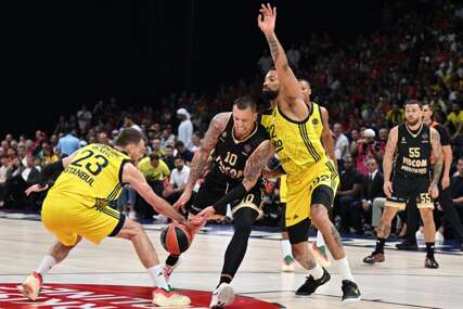 Marko Gudurić HEROJ u finalu, Hejs-Dejvis MVP: Košarkaši Fenerbahčea osvojili EVROLIGU