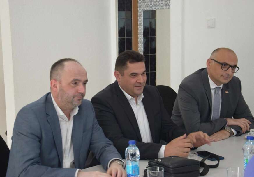 (FOTO) Snažan zamah NPS u Ugljeviku: Vidaković ponovo izabran za predsjednika, Banjac ima VELIKA OČEKIVANJA