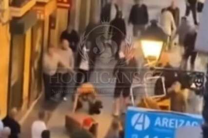 (VIDEO) Počeo navijački rat: Huligani Totenhema i Junajteda se MAKLJAJU NA ULICAMA pred finale Lige Evrope