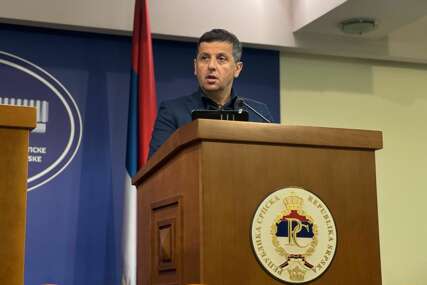 “Nakon Dodikovog obraćanja, BILA JE GUŽVA U TOALETU”  Vukanović oštro o predsjedniku Srpske, smatra da je spreman na sve da ostane na vlasti