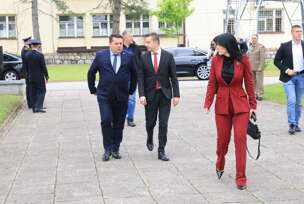 Milorad Dodik, kasarna Kozara